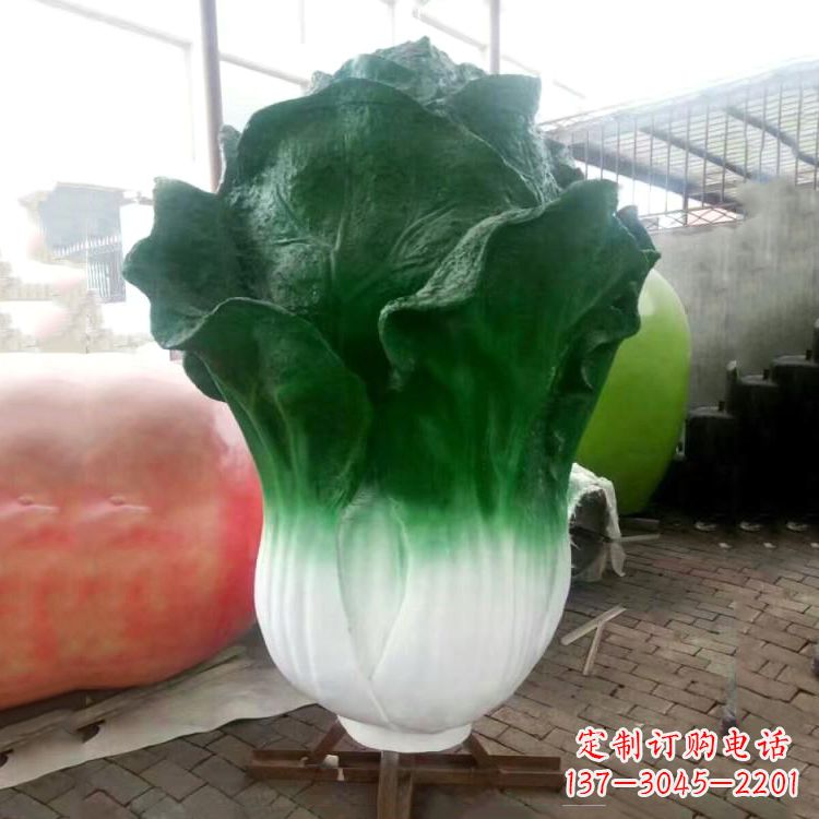 石狮绿色白菜雕塑,传递健康生活的美好