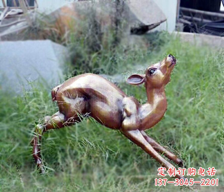 石狮奔跑的小鹿公园玻璃钢仿铜动物摆件