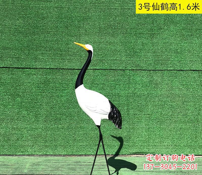 石狮火烈鸟雕塑玻璃钢的艺术之美