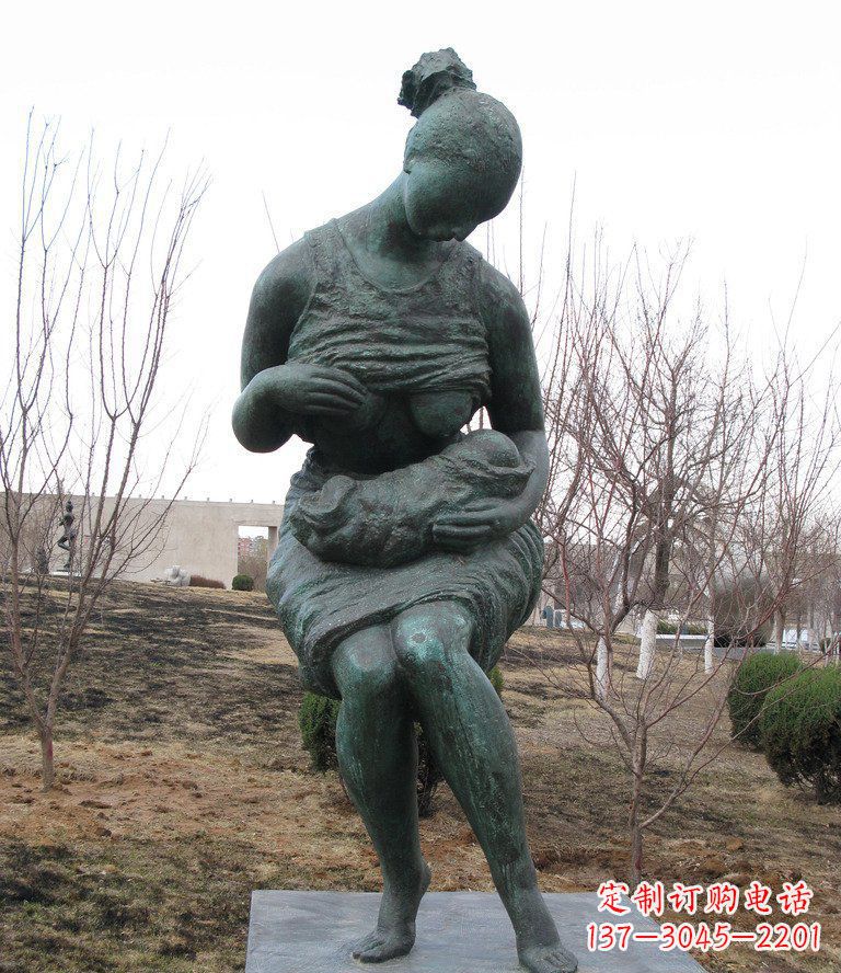 石狮哺乳的女人公园人物铜雕