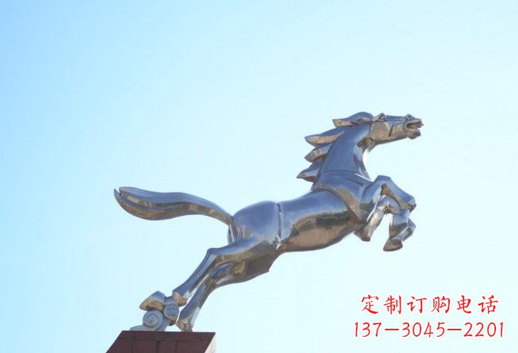 石狮不锈钢奔马雕塑精美雕刻,给人以勇气与力量