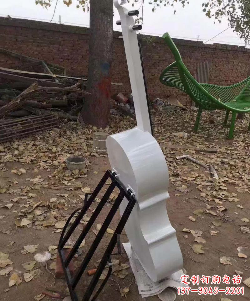 石狮不锈钢大提琴雕塑——古典音乐的艺术表现