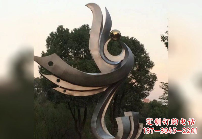 石狮不锈钢凤凰雕塑象征着活力与美丽