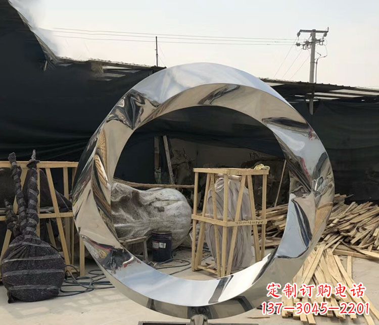 石狮不锈钢抽象镜面圆环雕塑