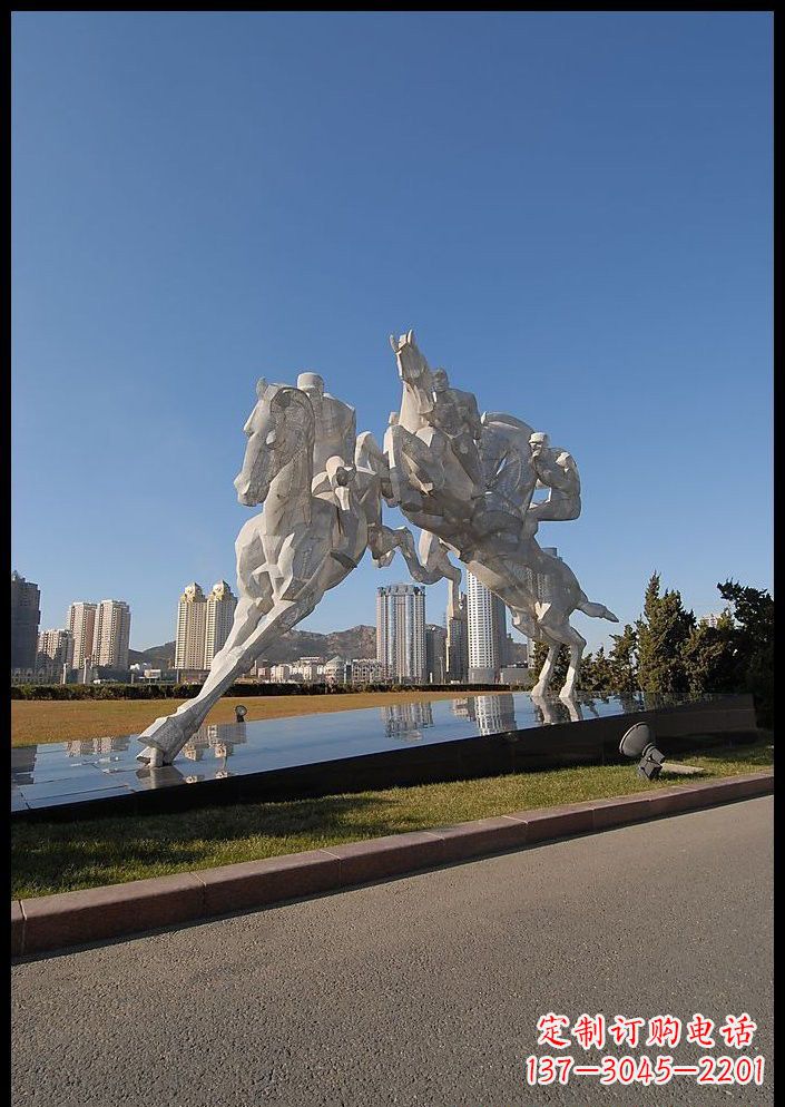 石狮不锈钢骑马雕塑精美的艺术品