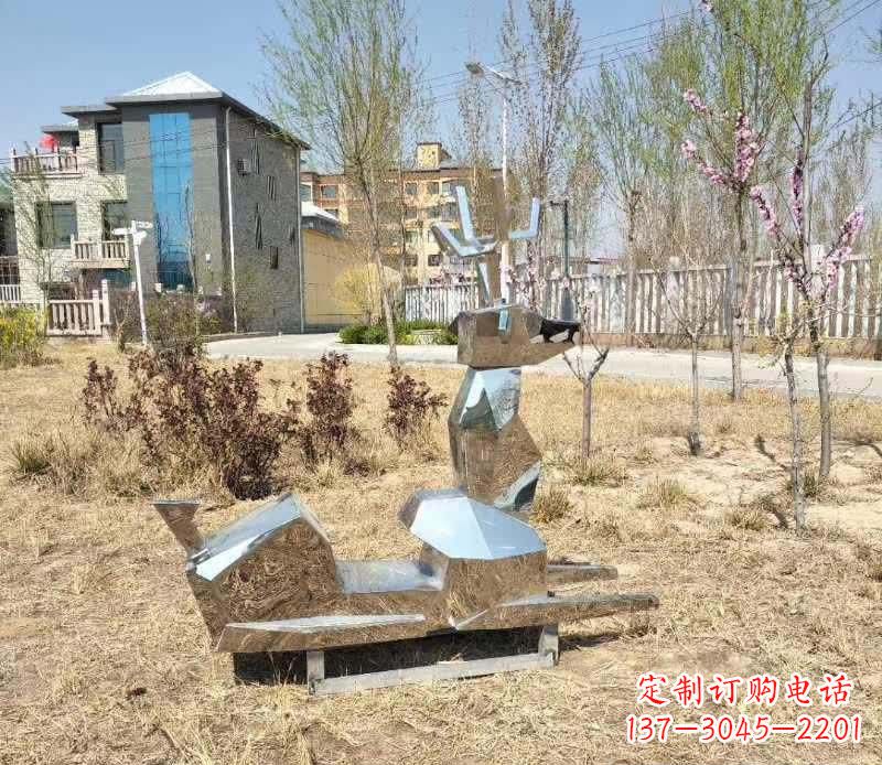 石狮不锈钢公园小鹿雕塑给公园带来温馨气息
