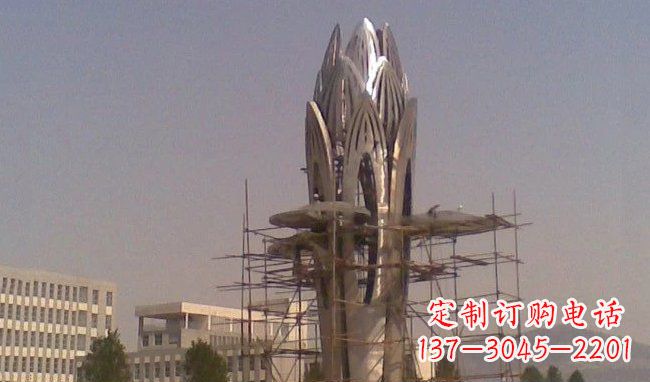 石狮不锈钢火炬雕塑精致而又耐用