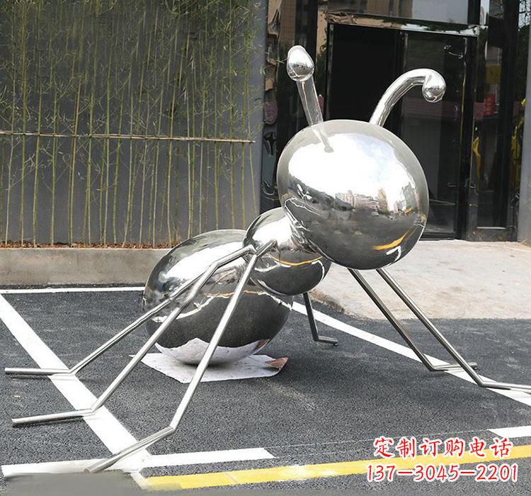 石狮不锈钢蚂蚁雕塑象征着勤劳与坚毅