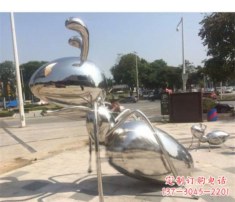 石狮不锈钢蚂蚁雕塑艺术与自然的完美结合