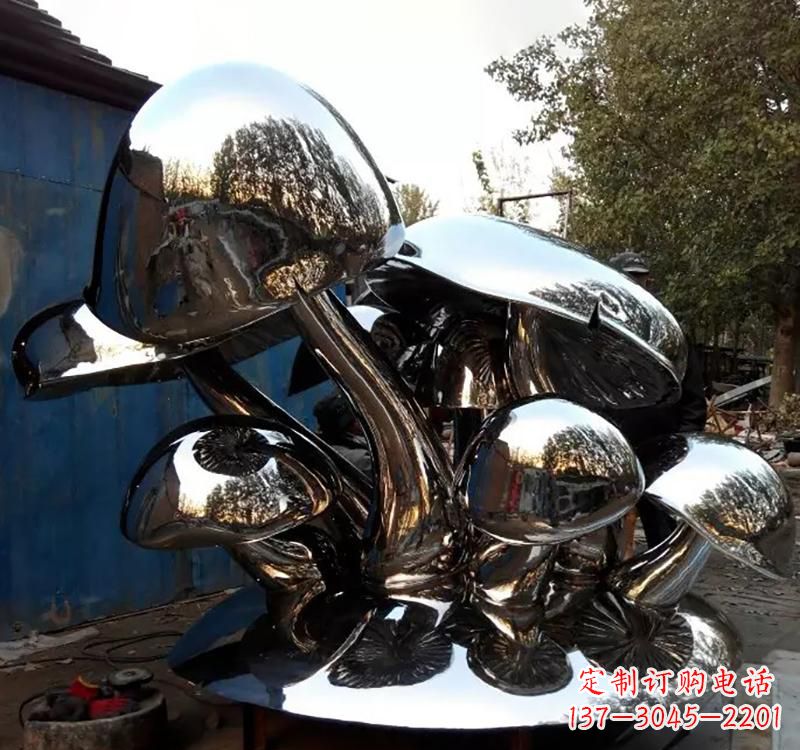 石狮不锈钢蘑菇雕塑给空间增添活力