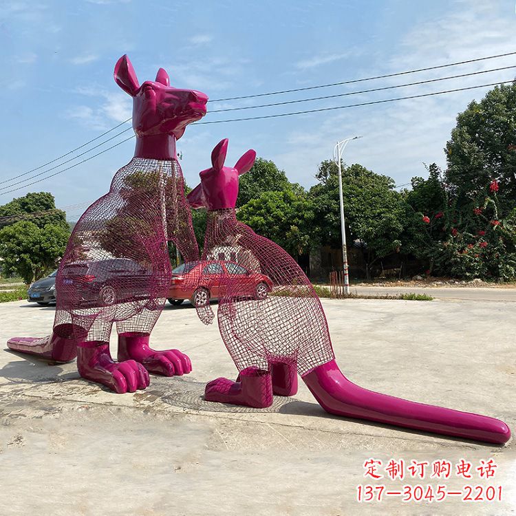 石狮不锈钢袋鼠雕塑给公园带来美好景观