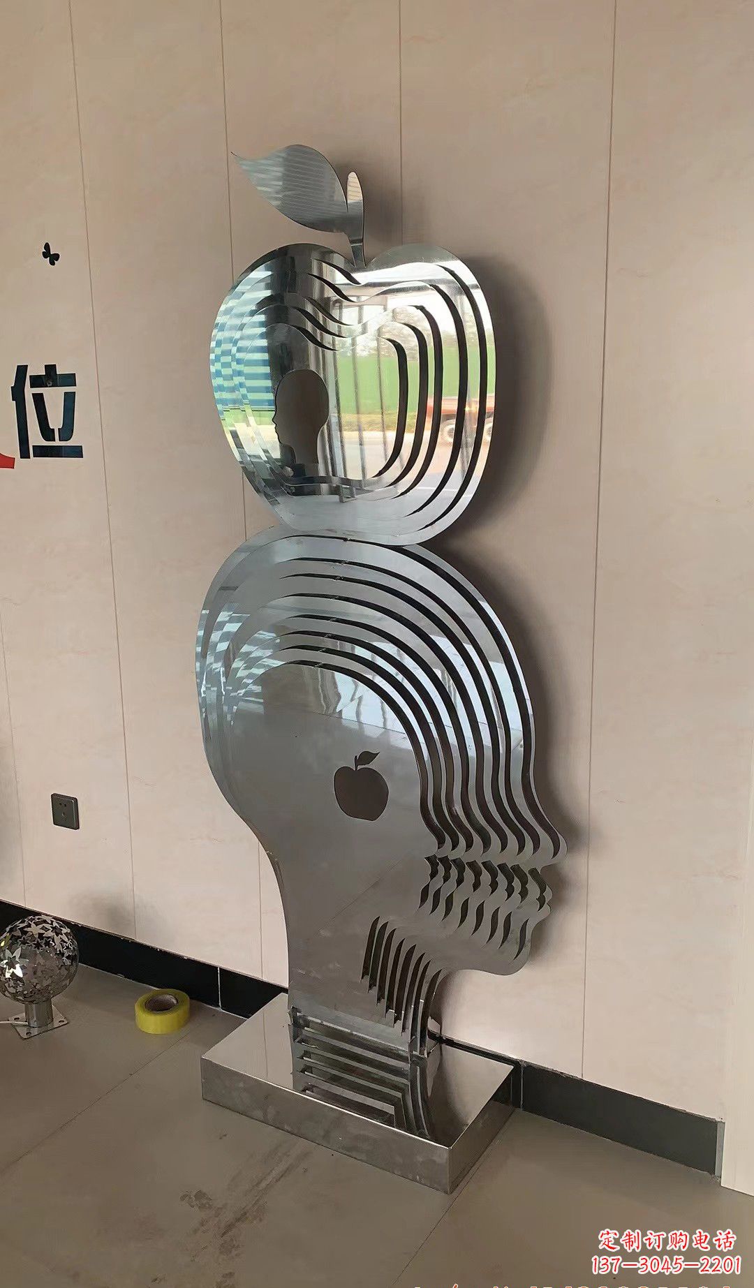 石狮精美不锈钢苹果雕塑