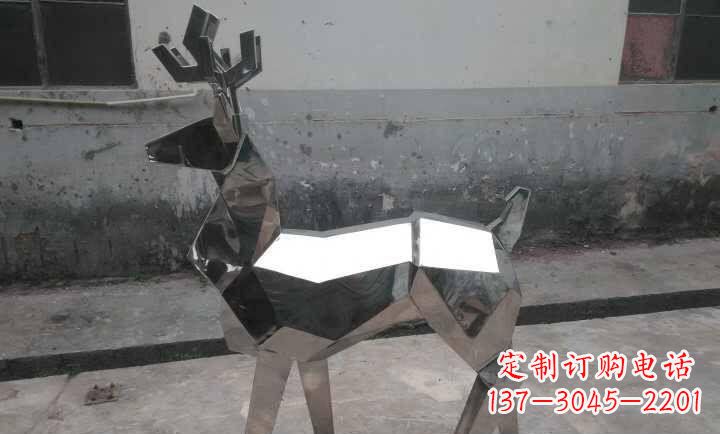 石狮不锈钢小鹿石雕——雕塑中的优雅与高贵
