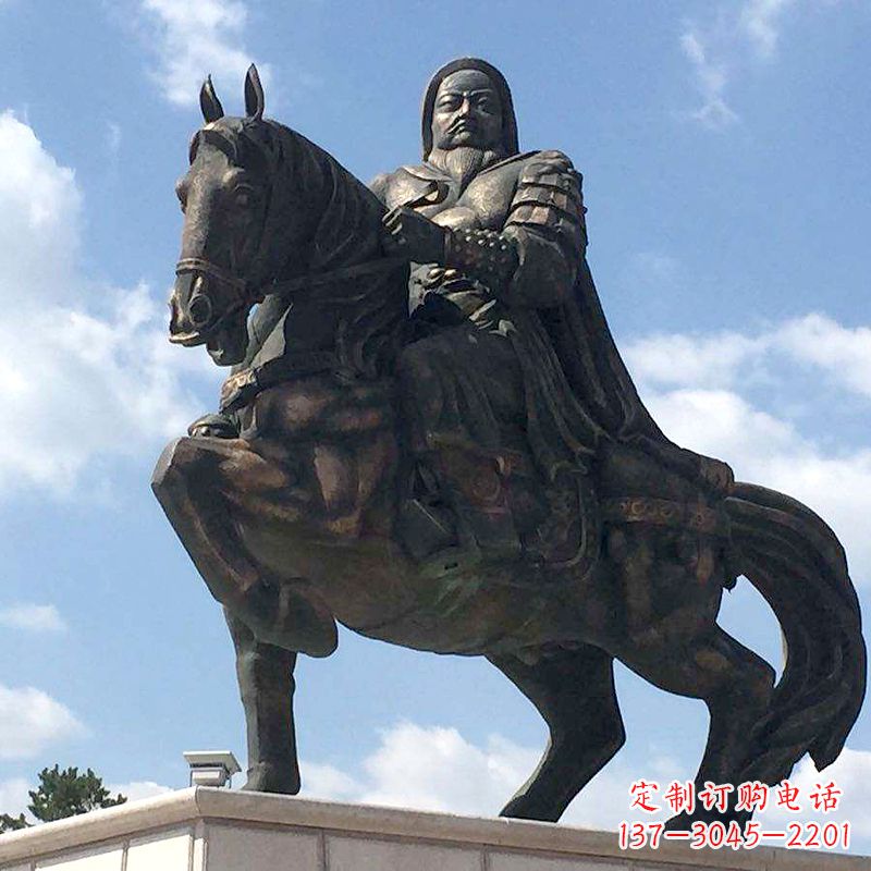 石狮成吉思汗驰骋铜像象征着不朽的传奇