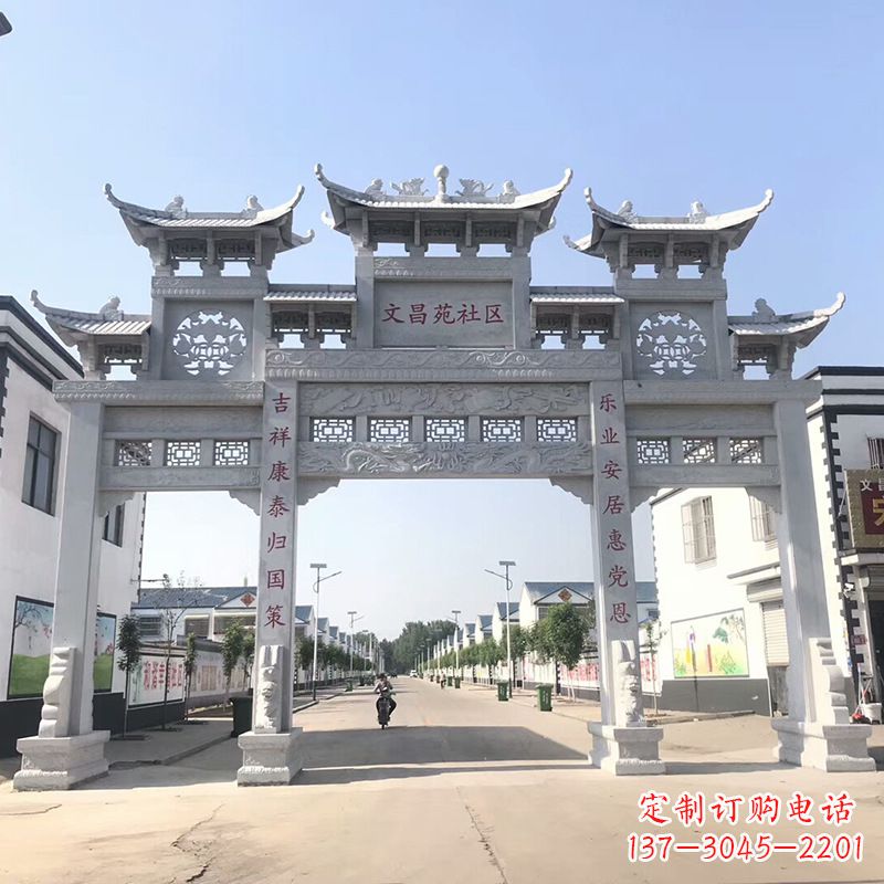 石狮社区四柱雕塑——缅怀老北京的文化精髓