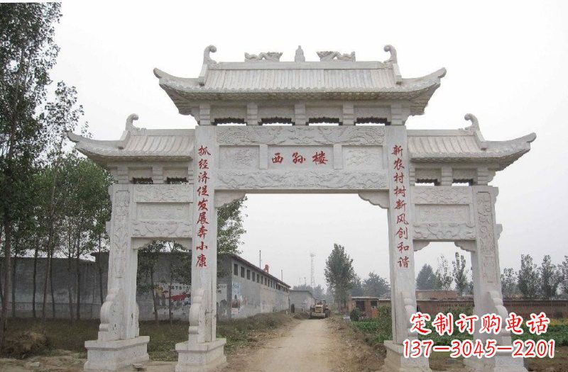 石狮古老的牌坊石雕——传承文化的象征