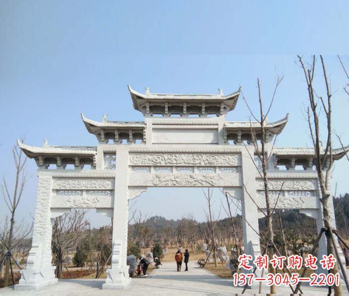 石狮“村口三门石雕牌楼”——悠久历史的见证
