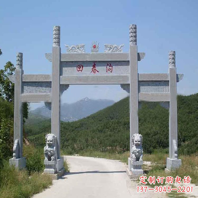 石狮村落中的牌坊雕塑传承民间文化