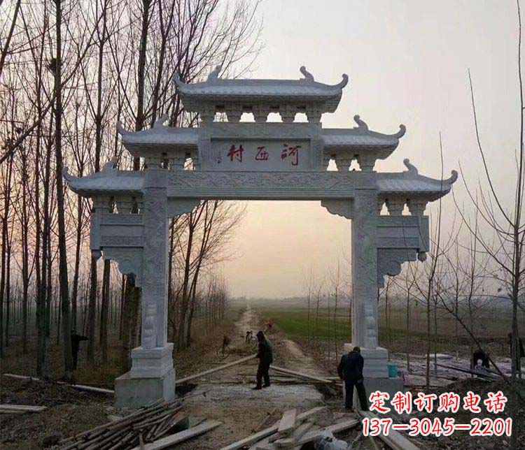 石狮牌坊雕塑——记忆中的美丽家乡