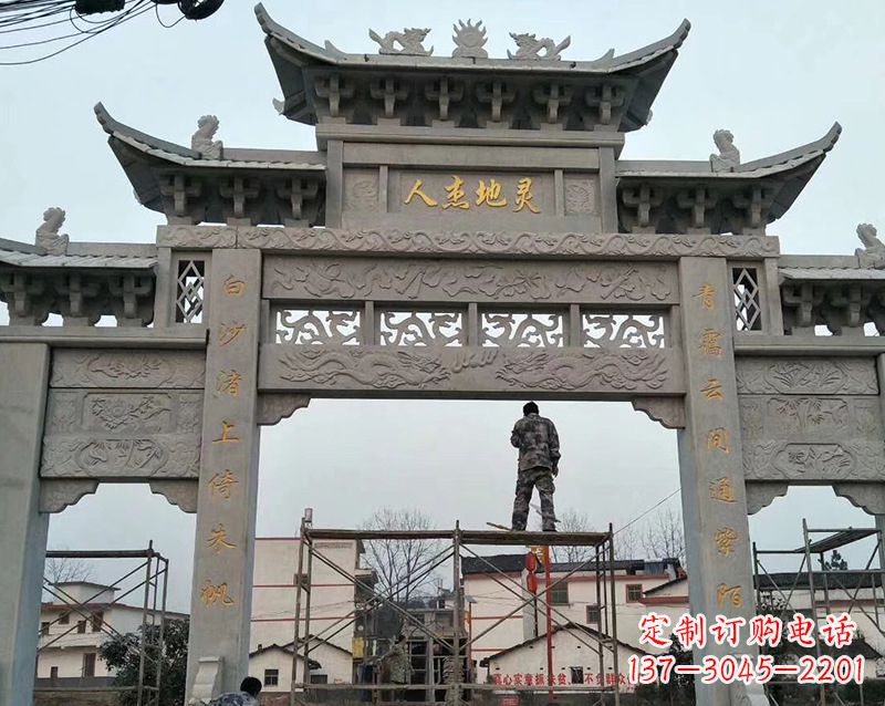 石狮牌坊雕塑