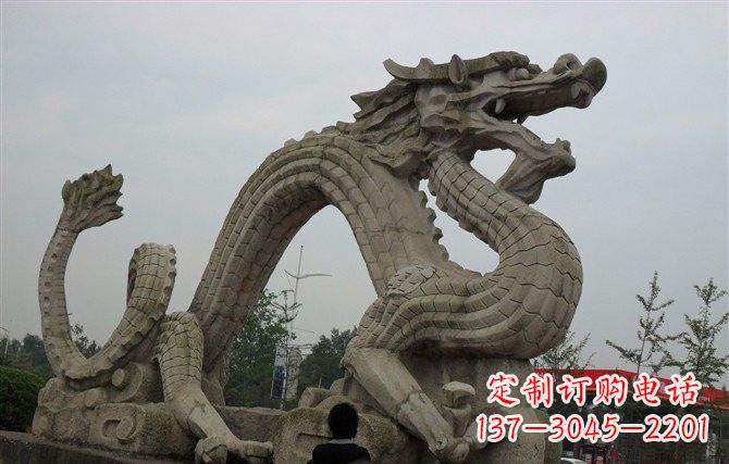 石狮大理石龙雕塑，象征着力量与尊贵