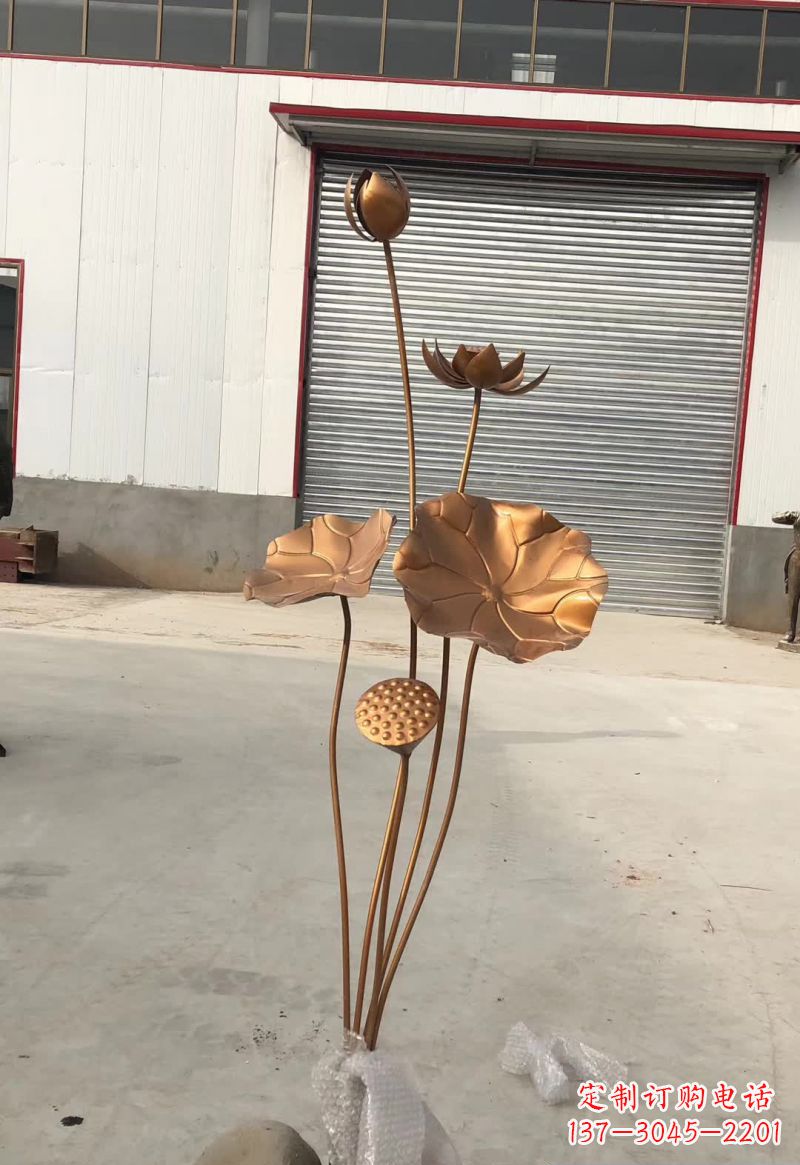 石狮古典锻铜荷花雕塑