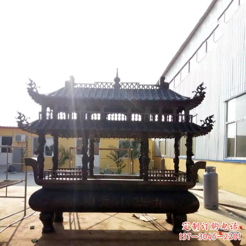 石狮欣赏传统文化的多层铜香炉雕塑