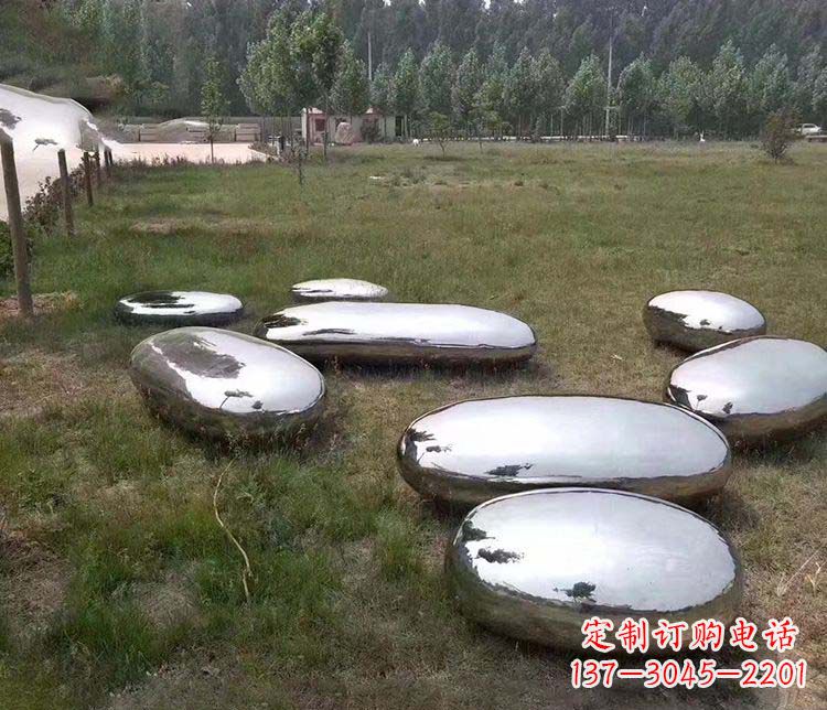石狮鹅卵石抽象镜面不锈钢雕塑