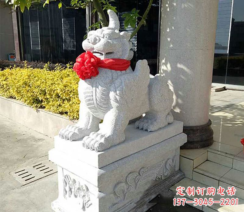 石狮优雅的独角兽雕塑