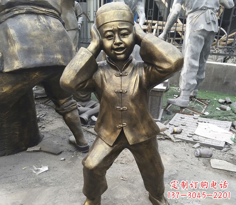 石狮放鞭炮的儿童铜雕
