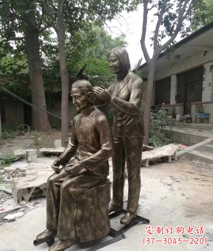石狮纪念母亲的传统铜雕梳头人物