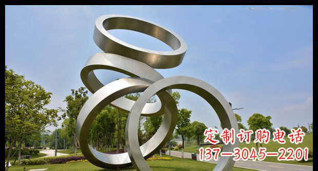 石狮铭记匠心的不锈钢折叠圆环景观雕塑