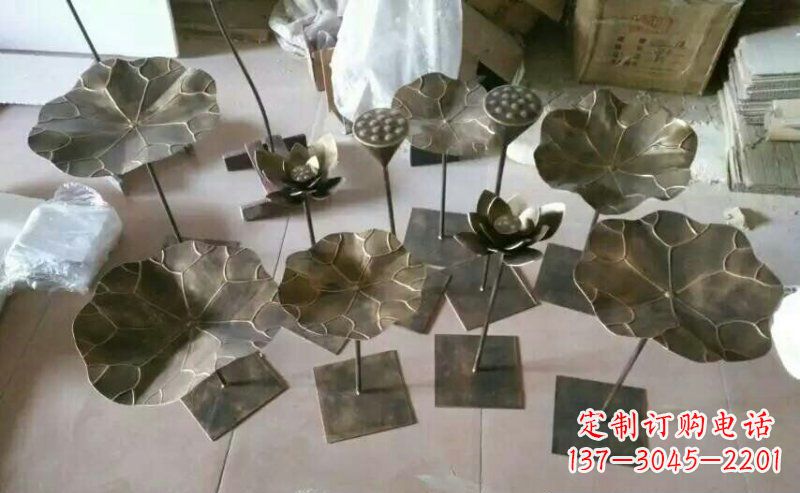 石狮精美荷叶锻铜雕塑