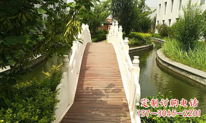 石狮汉白玉石拱桥雕塑