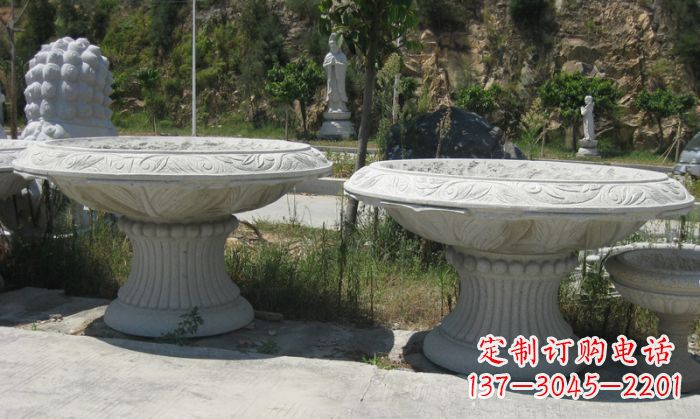 石狮美轮美奂的大理石花盆雕塑