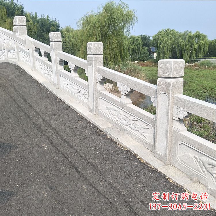 石狮独特的大理石栏杆护栏雕塑,让公园更加精致