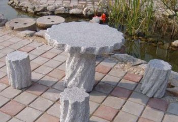 石狮公园石桌凳雕塑