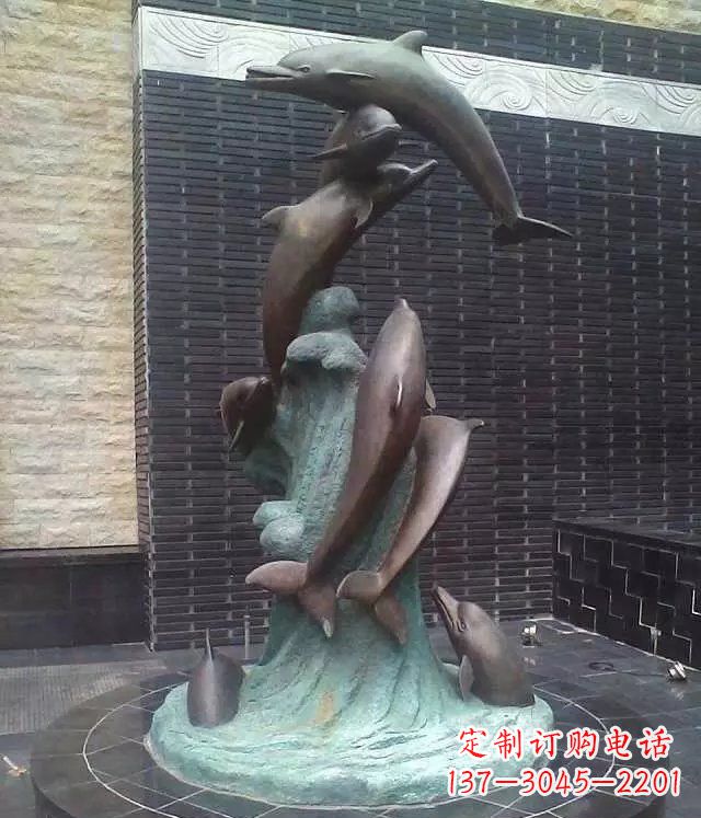 石狮铜雕海豚:艺术与精美结合