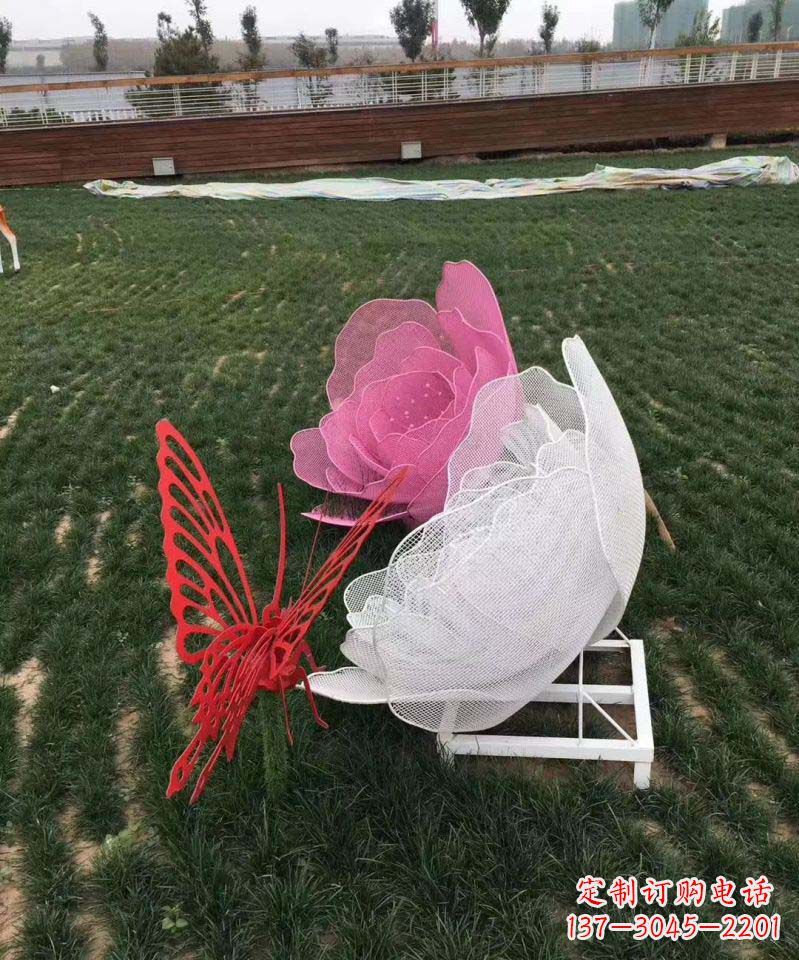 石狮精致定制铁艺蝴蝶雕塑