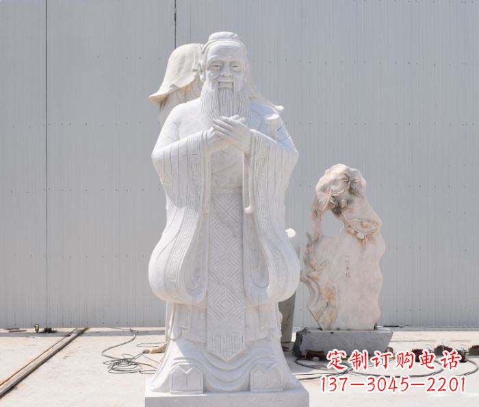 石狮中领雕塑—凝聚孔子的精神传承