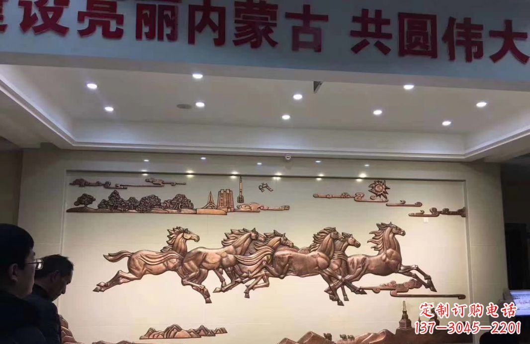 石狮完美展示马到成功的铜马雕塑