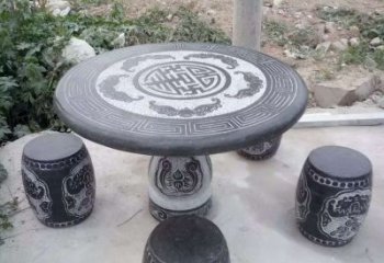 石狮艺术化的室外石桌凳雕塑
