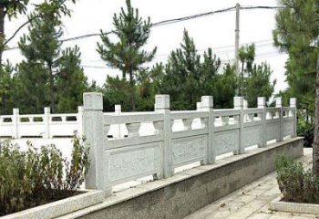 石狮大理石栏杆雕塑：精致的定制艺术品