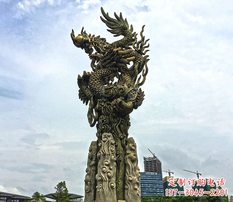 石狮铜雕盘龙柱