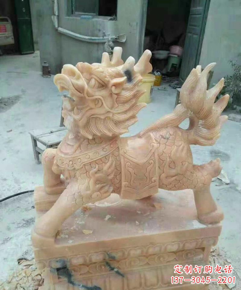 石狮晚霞红麒麟雕塑112